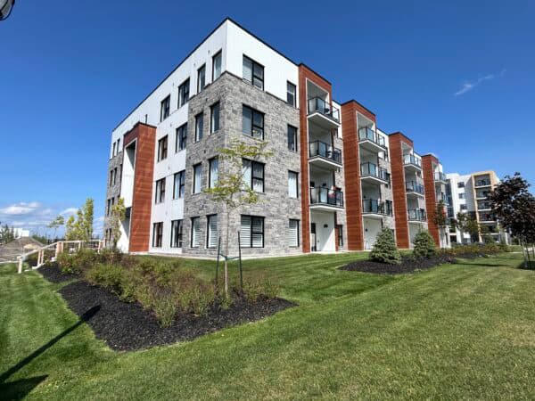 Immeuble résidentiel neuf de plusieurs étages